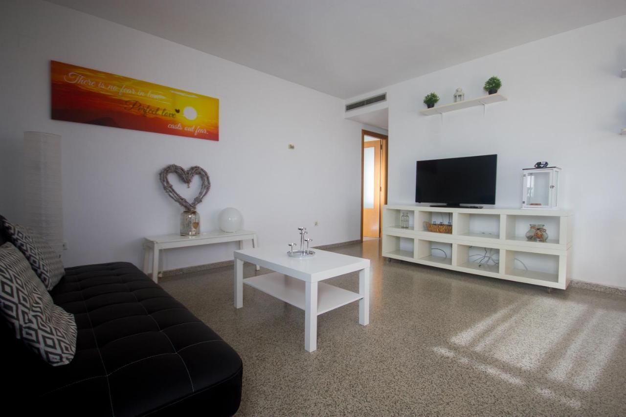 Front Sun Beach Apartment Valenza Esterno foto