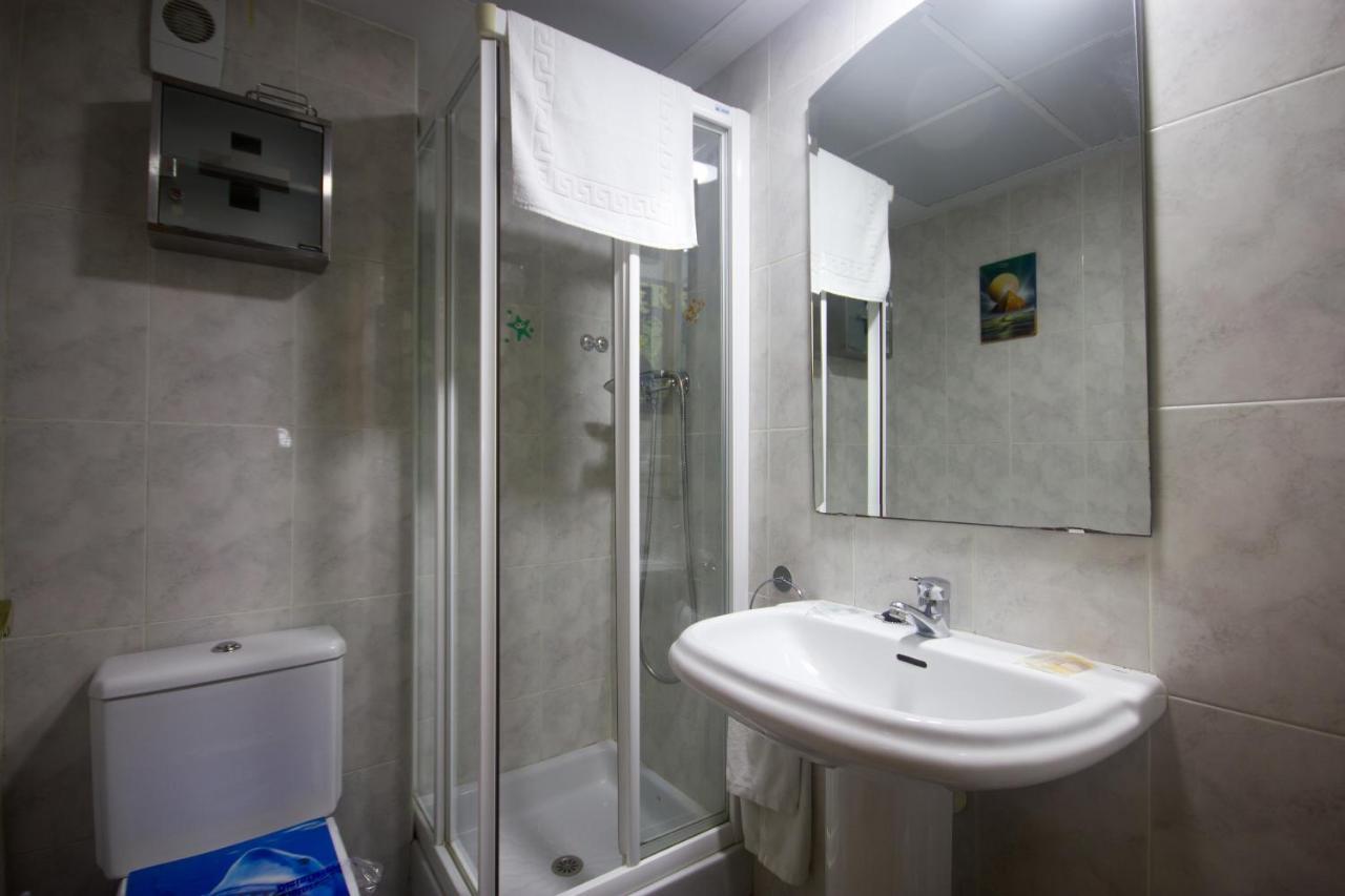 Front Sun Beach Apartment Valenza Esterno foto