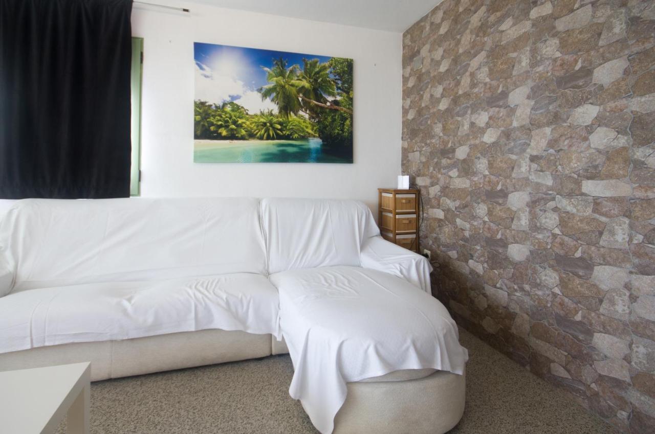 Front Sun Beach Apartment Valenza Esterno foto